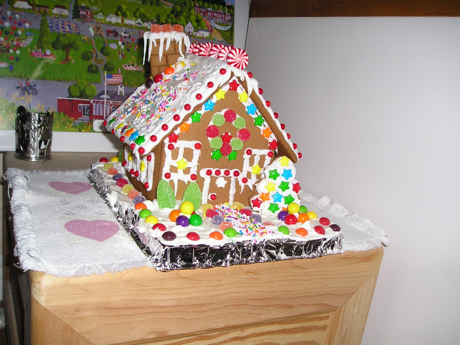 [Gingerbread+House+November+24,+2007+001.jpg]