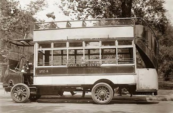 NYC Bus 1910