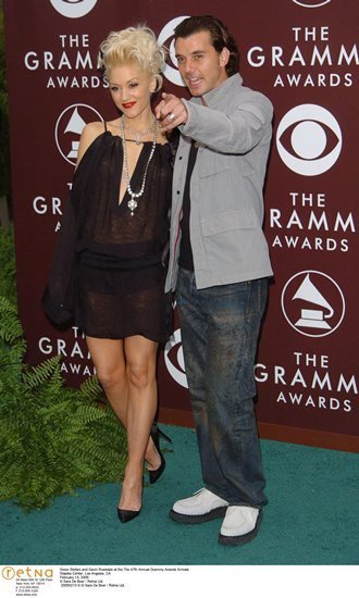 [2005+02+13+The+47th+Annual+GRAMMY+Awards+-arrivals+(25).bmp]