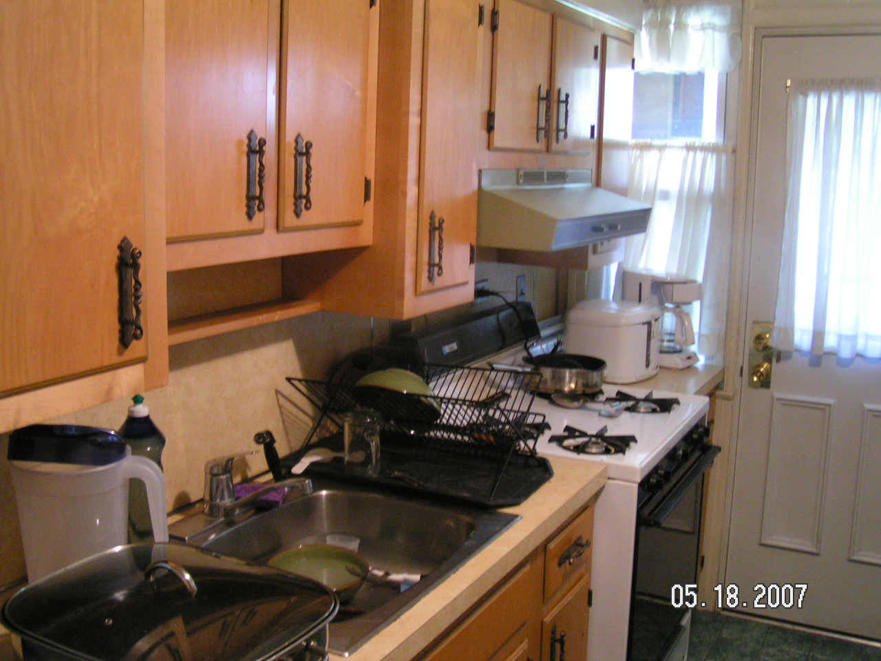 [kitchen+before.jpg]