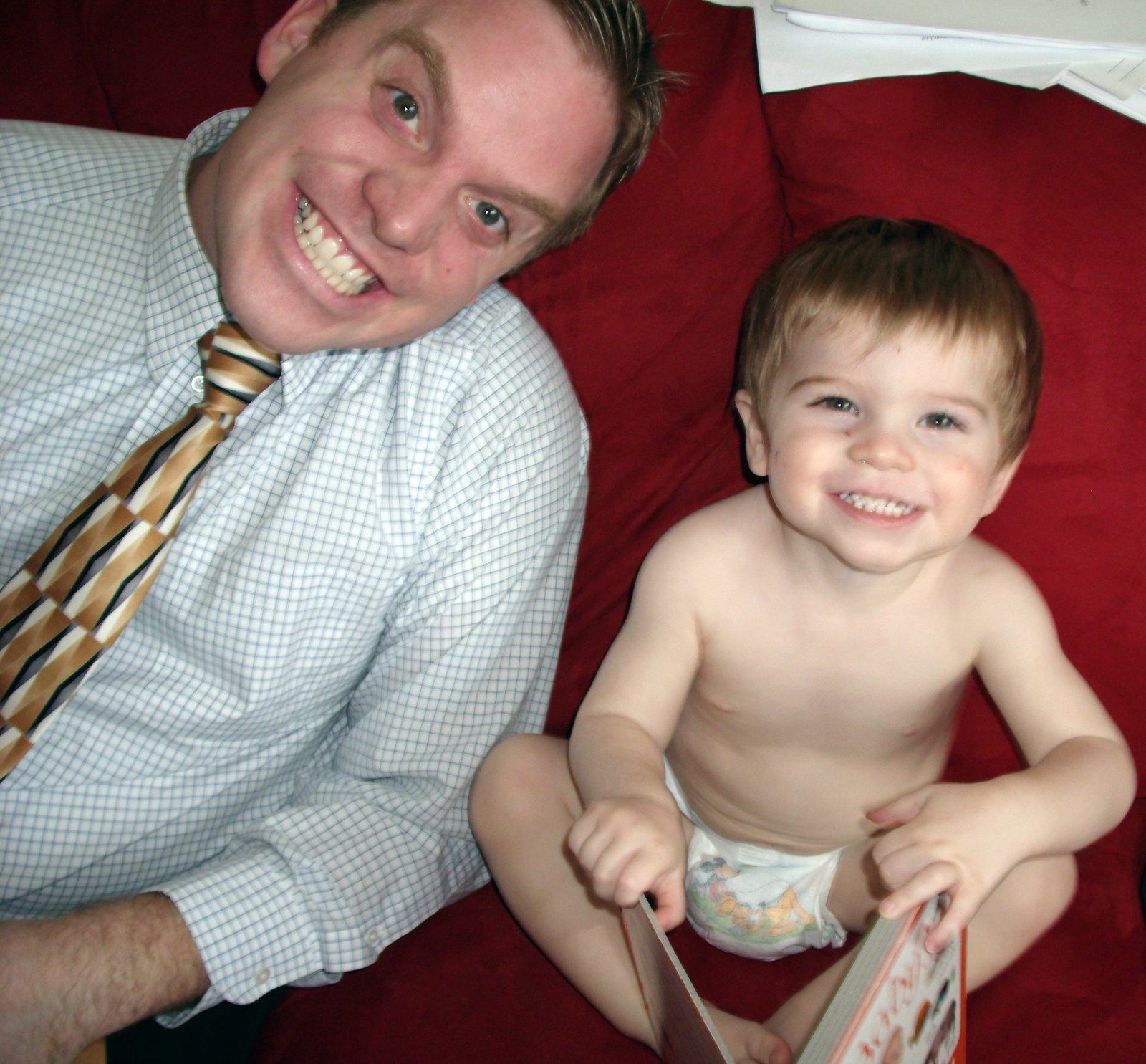 [Carter+and+Daddy+Show+ME+Your+teeth.jpg]