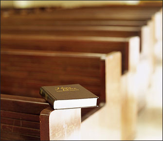 [Empty+pews+with+Bible+pic.jpg]
