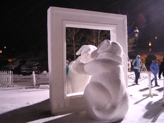 [070926+-+Impresionantes+esculturas+de+nieve2.jpg]