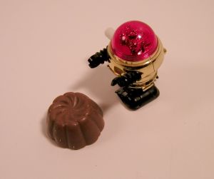 [chocolate+and+robot.jpg]