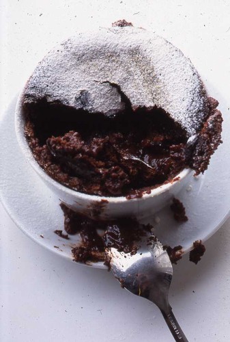 [hot+chocolate+puddings.jpg]