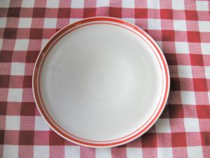 [plate.jpg]