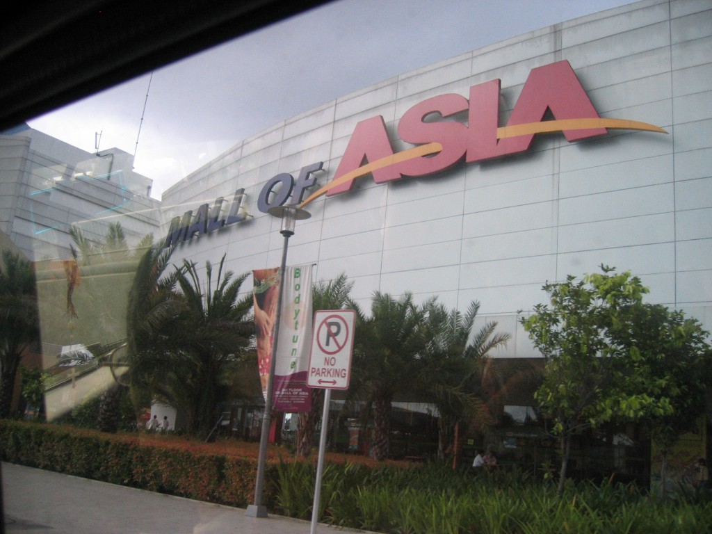 [Mall+of+Asia.jpg]