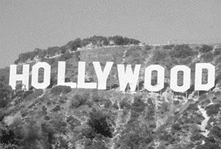 [Hollywood.Sign.b.w.photo.jpg]