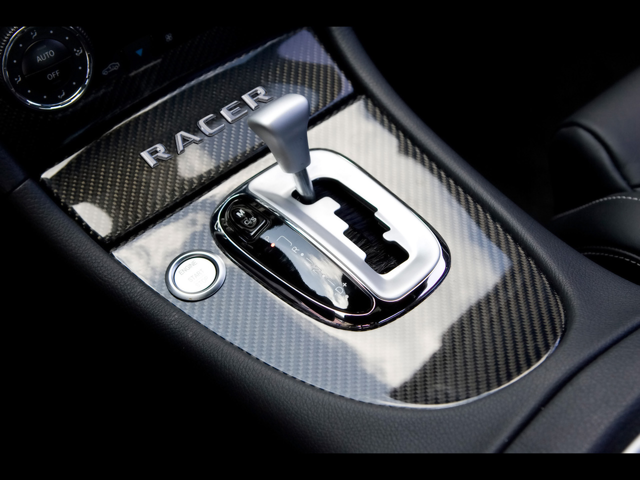 [2008-Kicherer-Mercedes-Benz-CLK-63-AMG-Black-Edition-Console-1280x960.jpg]