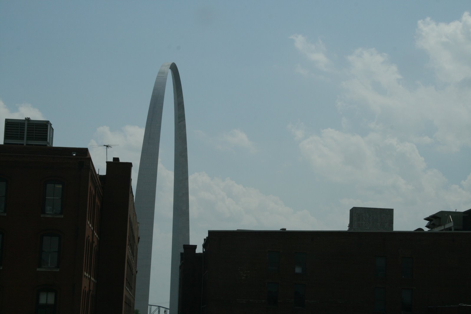 [St.+Louis+arch.jpg]