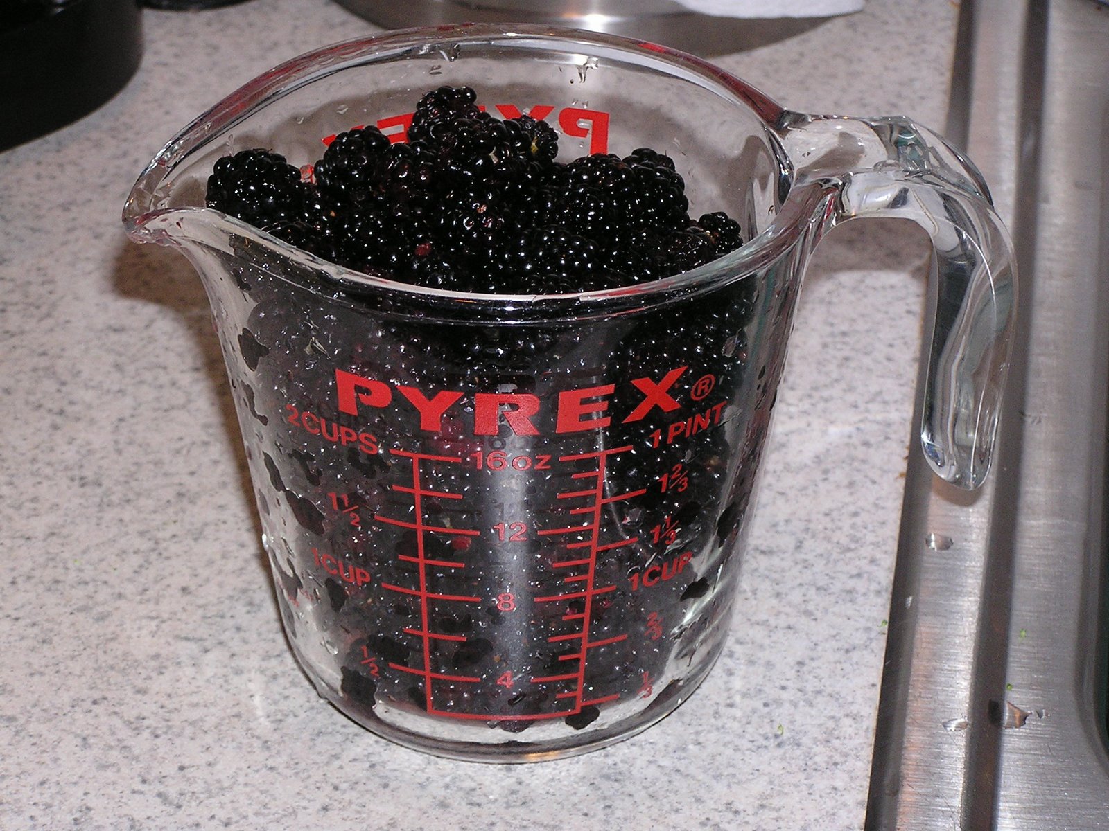 [2+cups+berries.JPG]