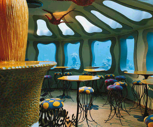 [underwater_restaurant1.jpg]
