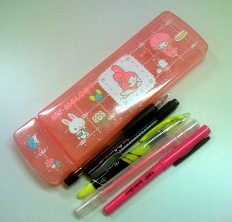 [HK+pencil+case.bmp.jpg]