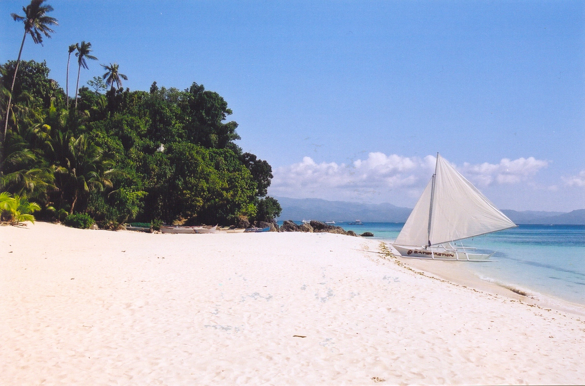 [Sailboat_Boracay_Beach_Philippines.jpg]