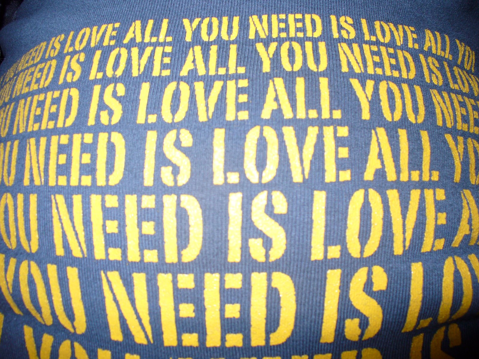 [All+you+need+is+love.JPG]