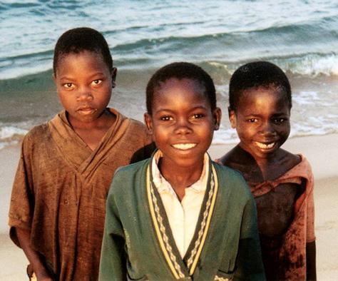 [p156666-Malawi-Icecream_smiles.jpg]