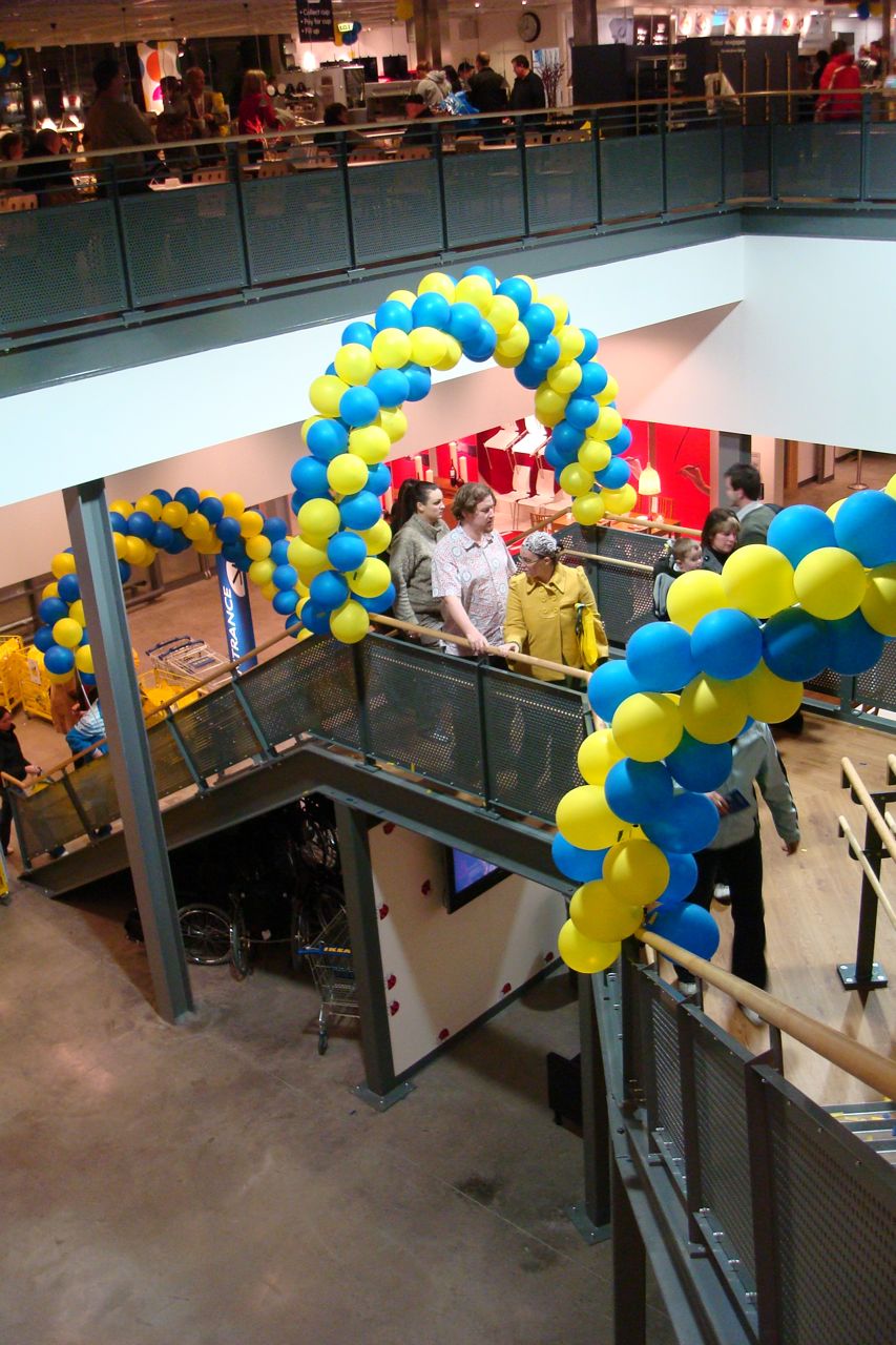 Arches of balloons welcome visitors to Ikea Belfast on its opening day