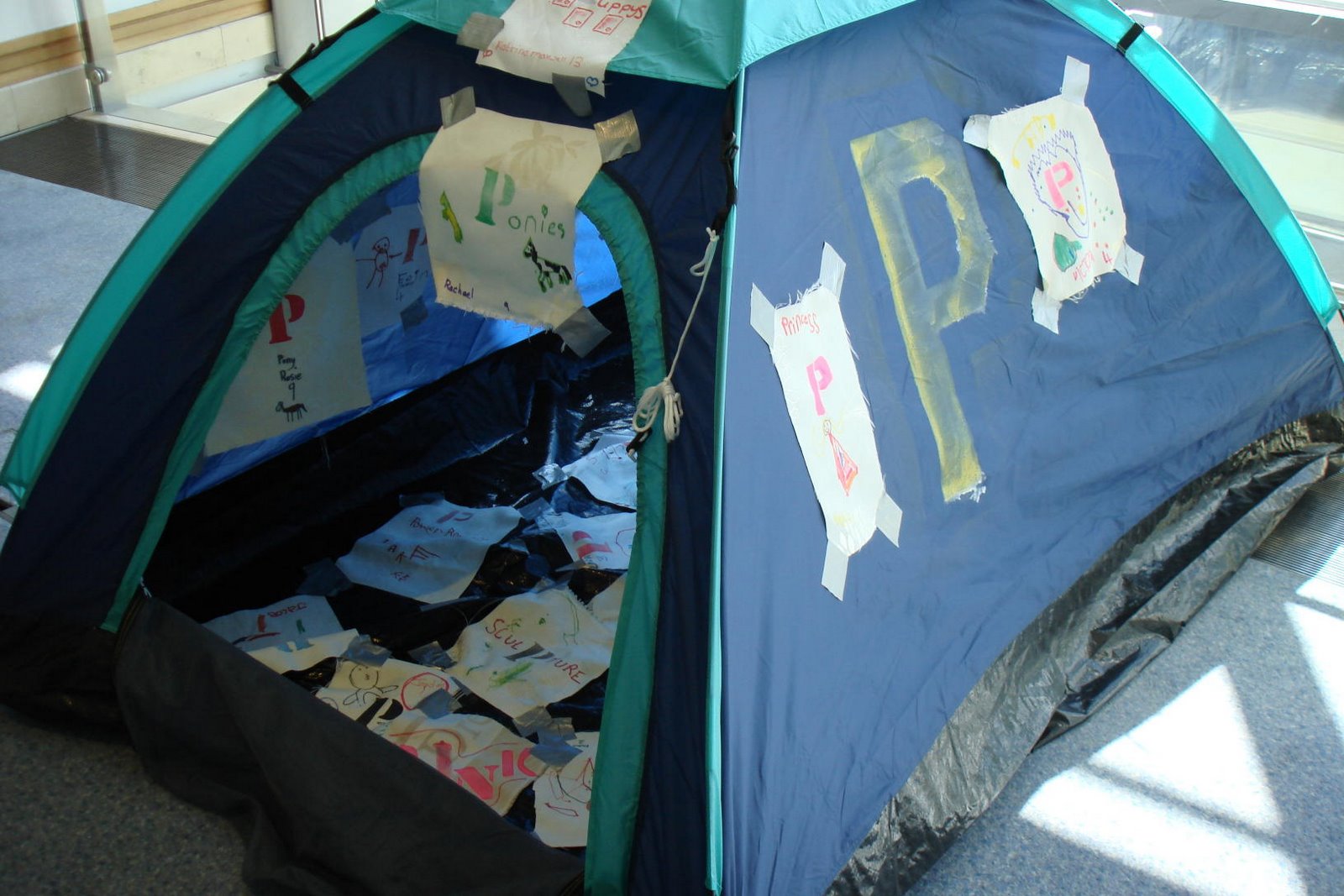 [Tent+-+P.JPG]