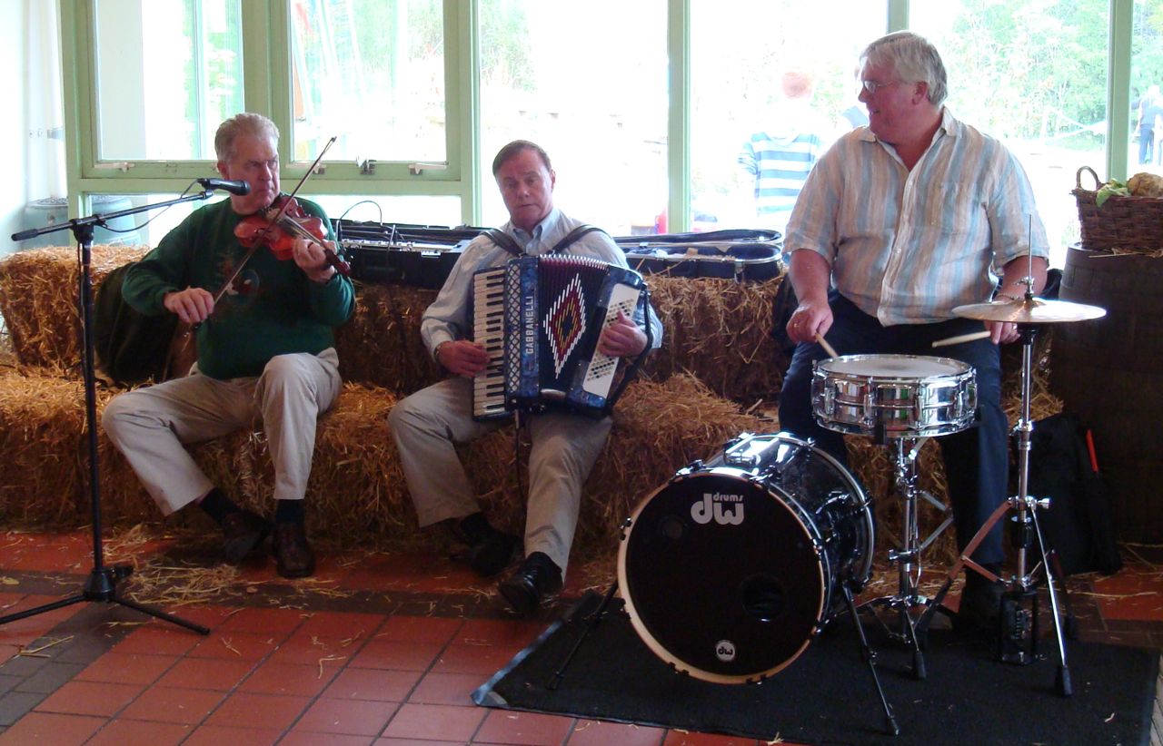 Live music at the Autumn Festival