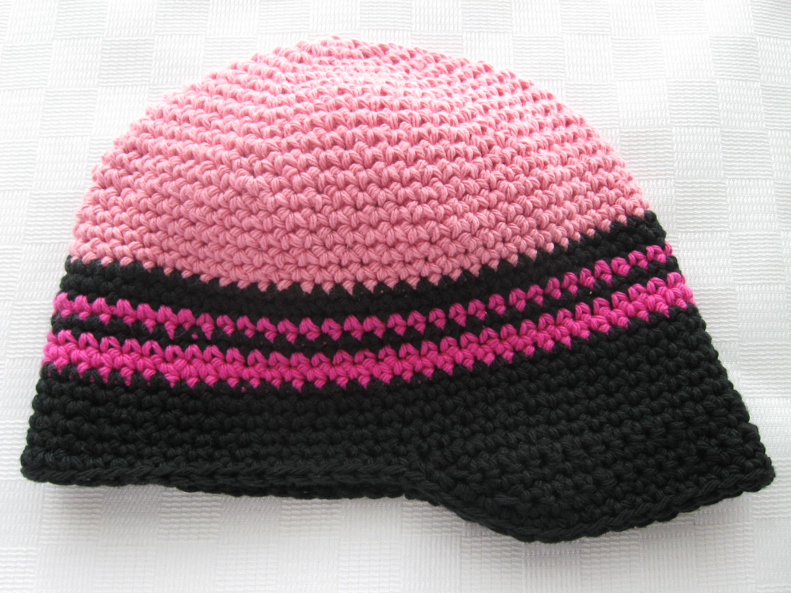 [pink+fuscia+black+visor+beanie+7.JPG]