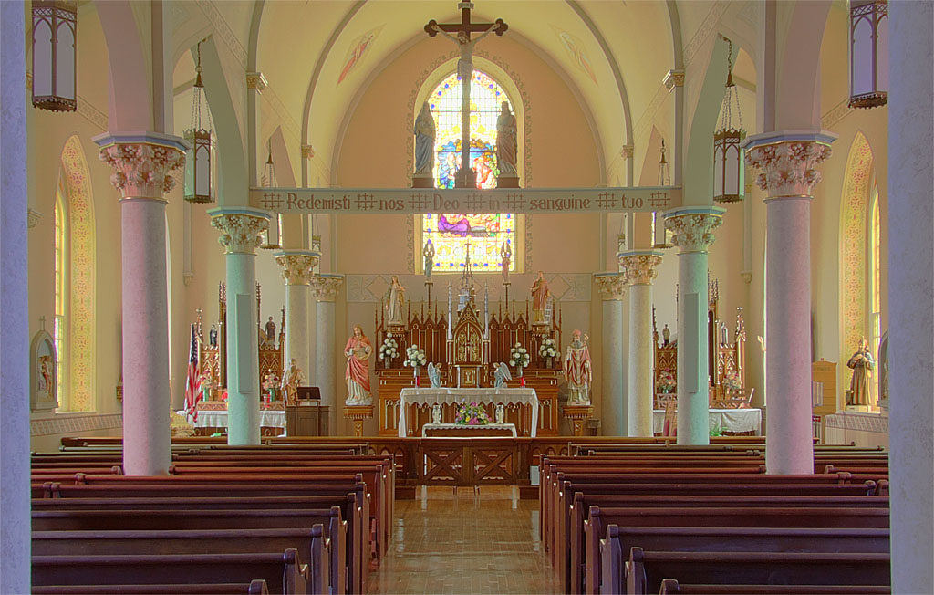 [Saint+Martin+Roman+Catholic+Church,+in+Starkenberg,+Missouri+-+nave.jpg]