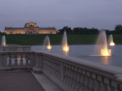 Saint Louis Art Museum and the Grand Basin, in Forest Park, in Saint Louis, Missouri, USA - fountains at dusk