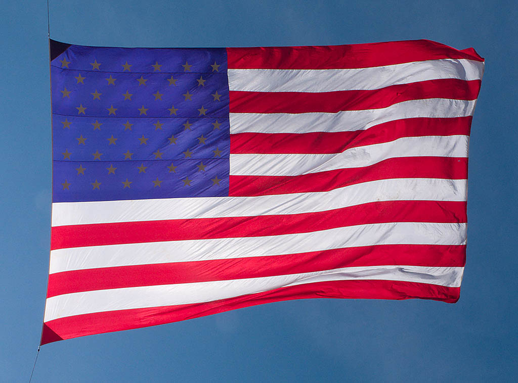 [American+flag.jpg]
