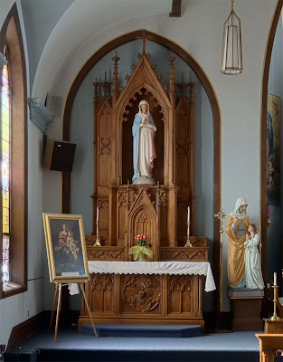 Saint Joseph Roman Catholic Church, in Chenoa, Illinois, USA - Altar of Mary