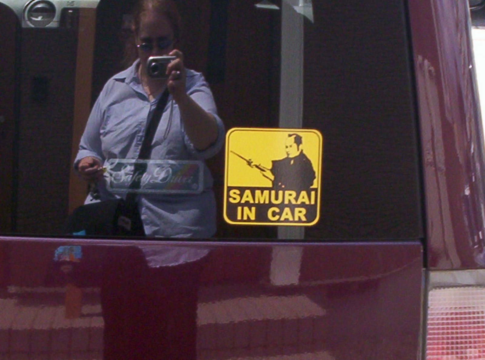 [samurai+in+car.JPG]