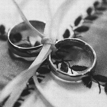 [wedding_rings.jpg]