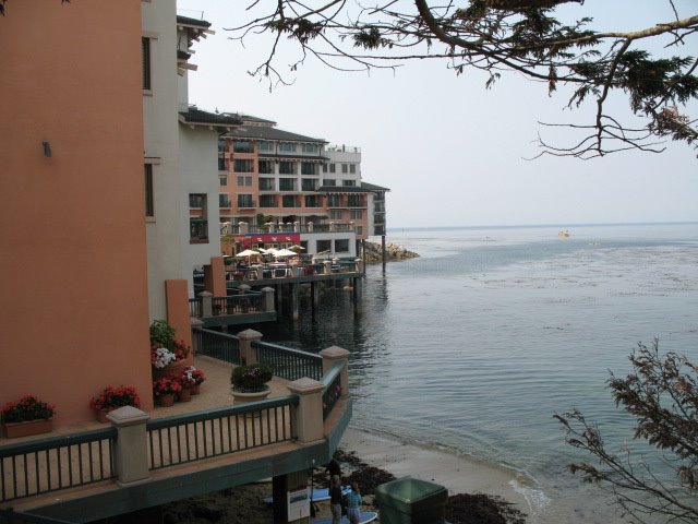 [View+from+Monterey+Plaza+Hotel+004.jpg]