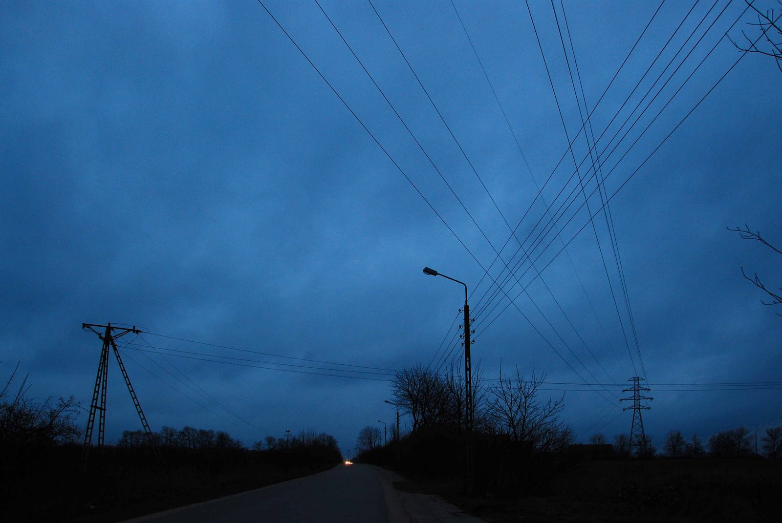 [February+evening+gloom.jpg]
