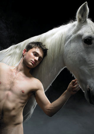 [radcliffe+desnudo+caballo2.jpg]