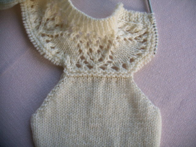 [knitting+002.jpg]