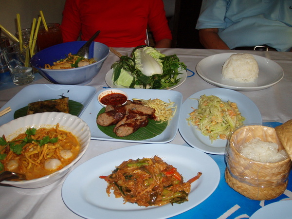 [northern+thai+cuisine.JPG]