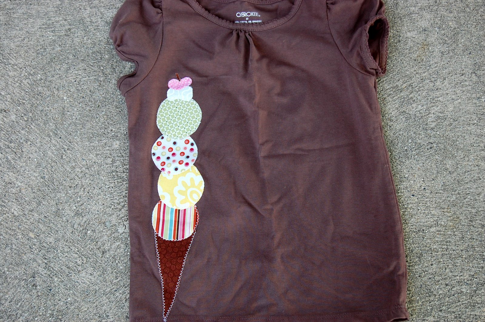 [2008-07-09.04+shirt+from+talaisa.jpg]