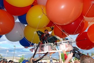 [Lawnchair+Balloons.jpg]