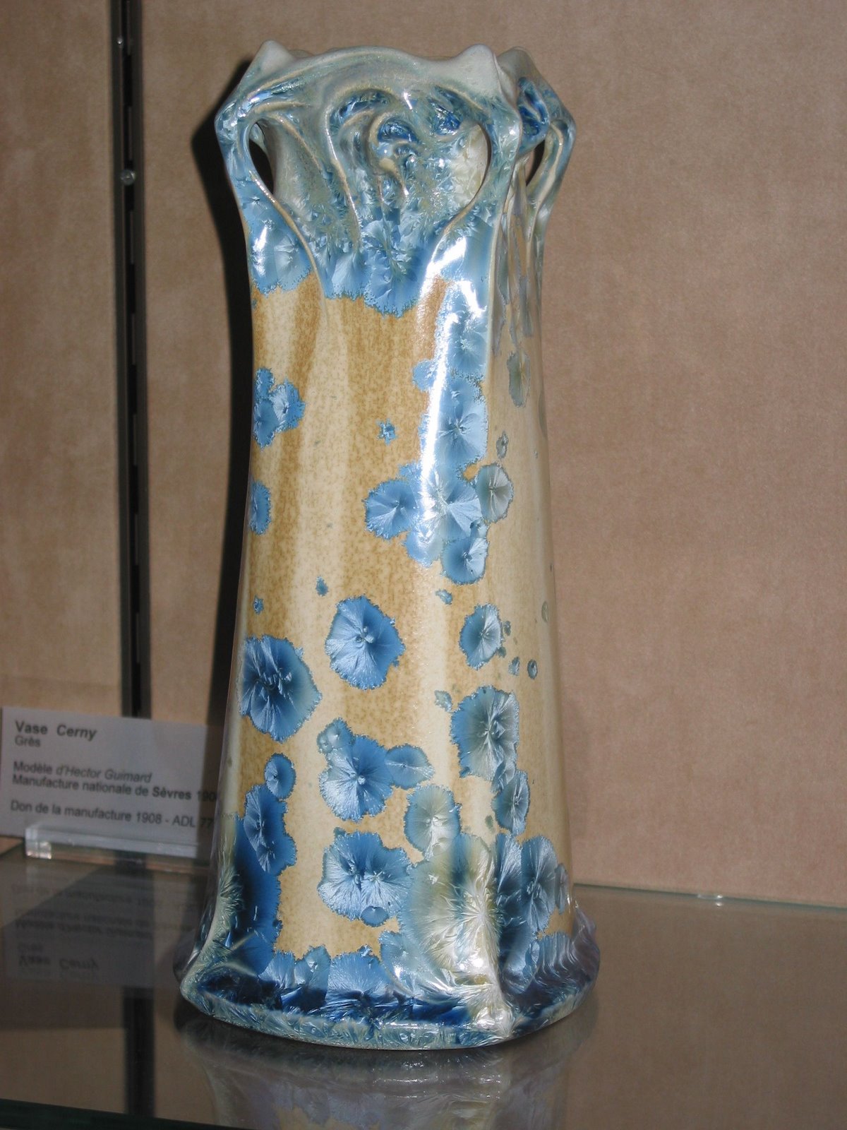 [Guimard+(Vase+Cerny+n°1).jpg]