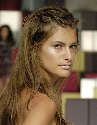 New Women's Hairstyles For 2008 - TRENDY NEW HAIRSTYLES