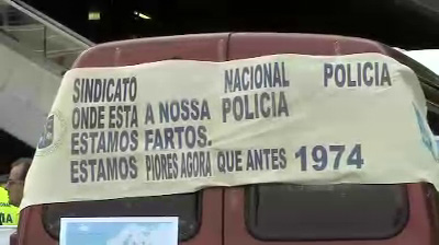 [Policias01102007.jpg]