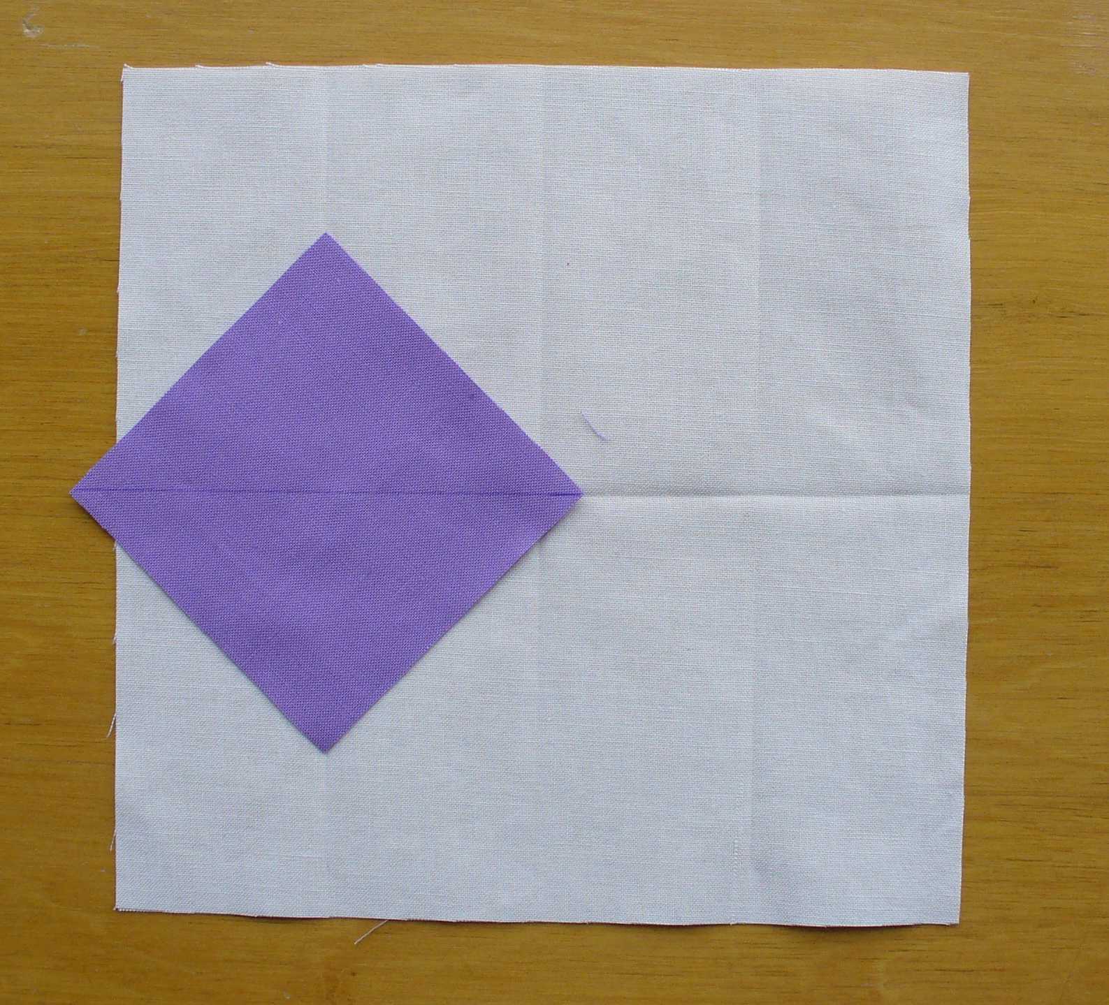 [6+tut+purple+square+geese.jpg]