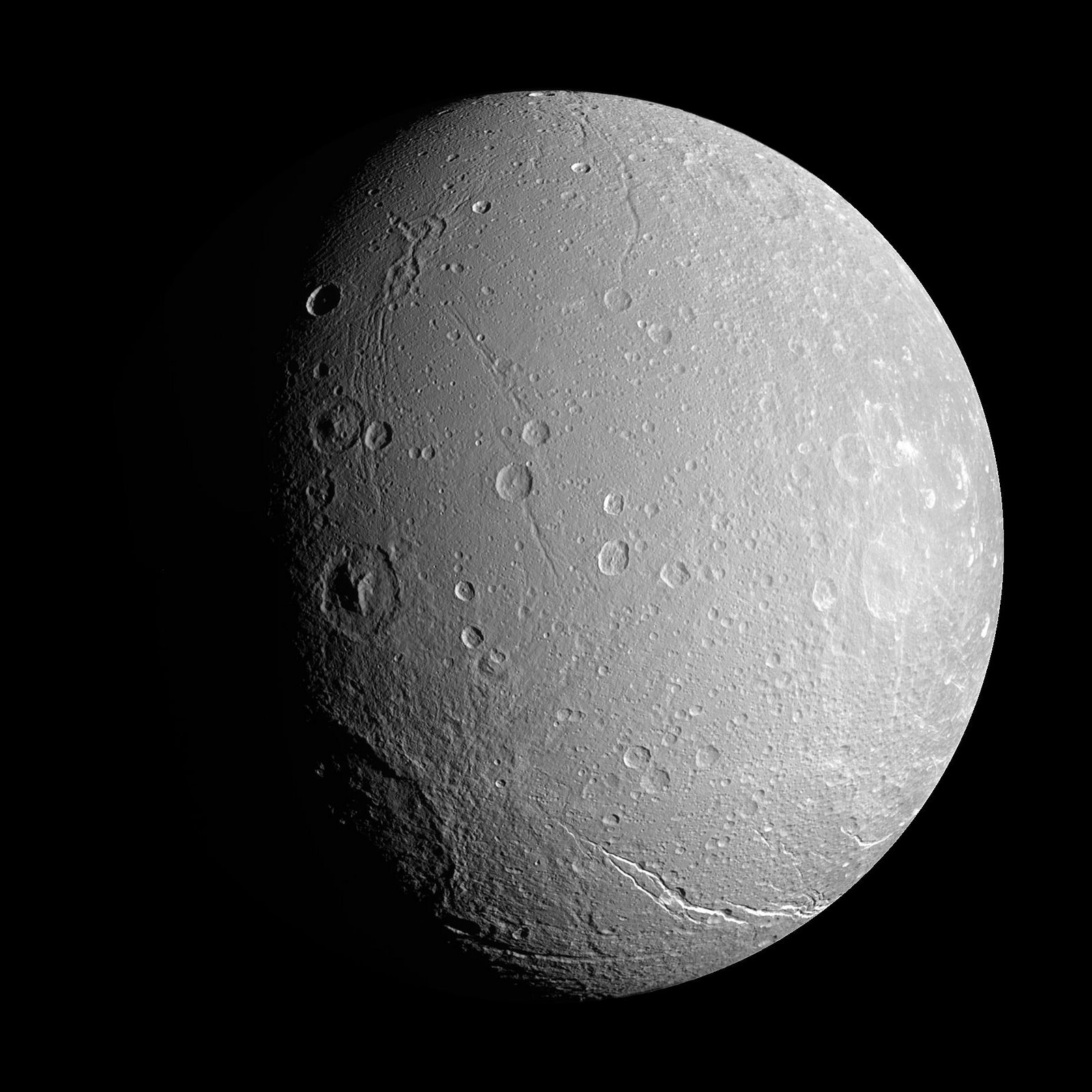 [Unusual+Cratering+on+Saturn's+Dione.jpg]