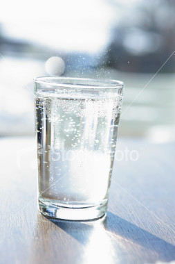 [ist2_436005_glass_mineral_water.jpg]
