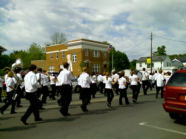 [Marcellus+Marching+band+1+Memorial+Day+2008.jpg]