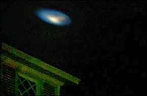 [ufo+pic+from+Charlotte.jpg]