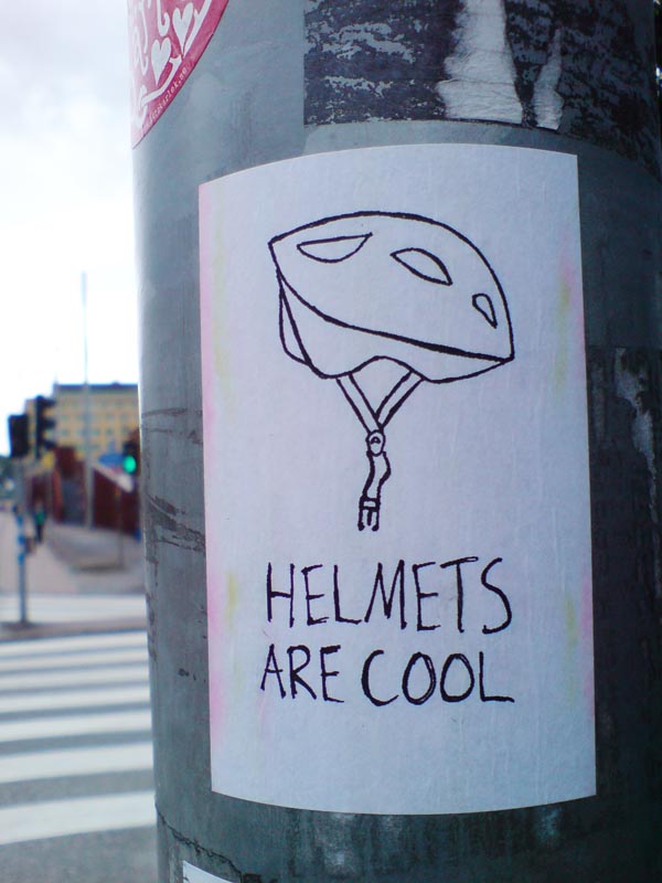 [helmets_are_cool_DSC00156.jpg]
