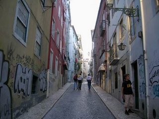 [Lisboa_47-Bairro%20Alto.jpg]