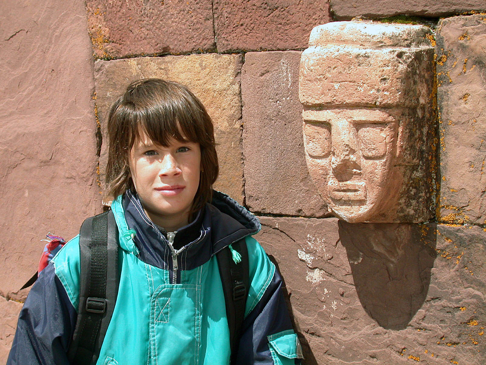 [162+Tiwanacu+caras.jpg]