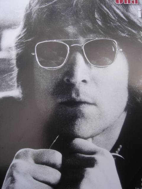 [John+Lennon+(011).JPG]