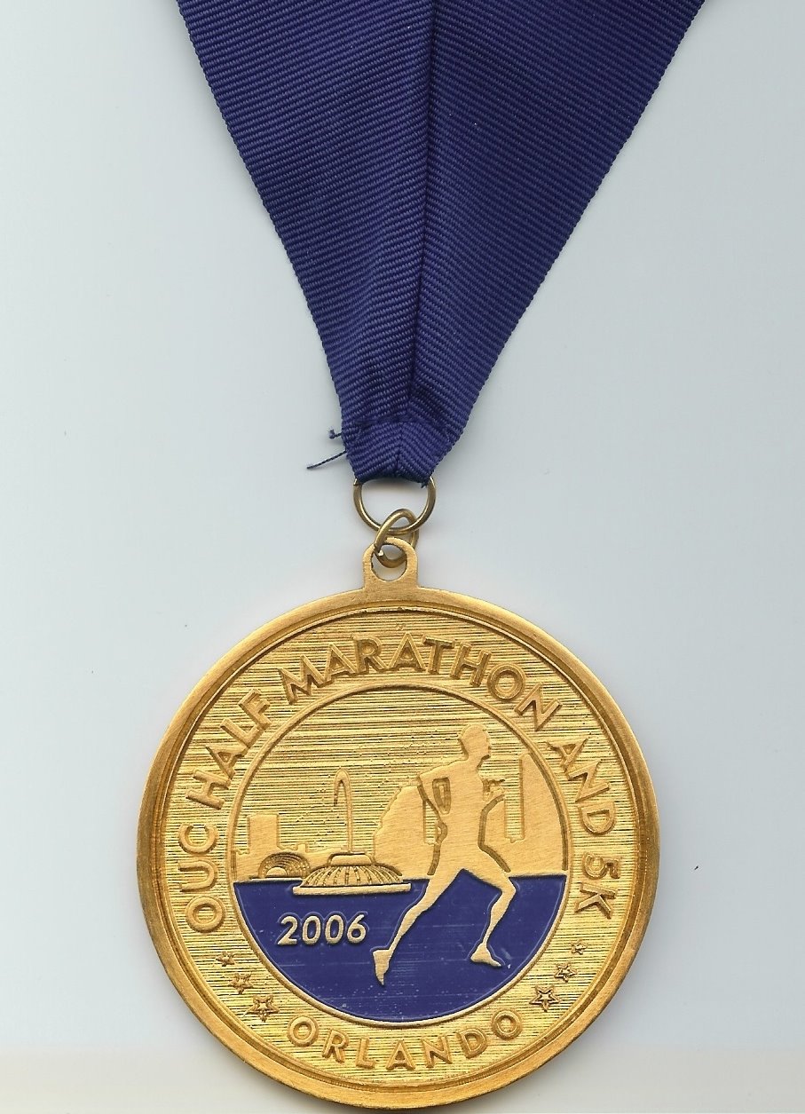 [20061202+-+OUC+Half-Marathon+-+Finisher's+Medal+(close).jpg]